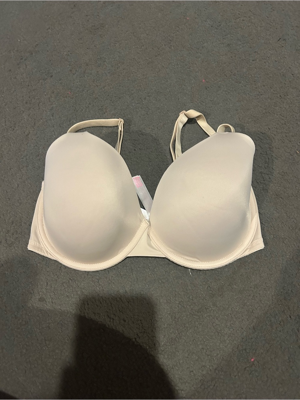 🎃 vs pink bra